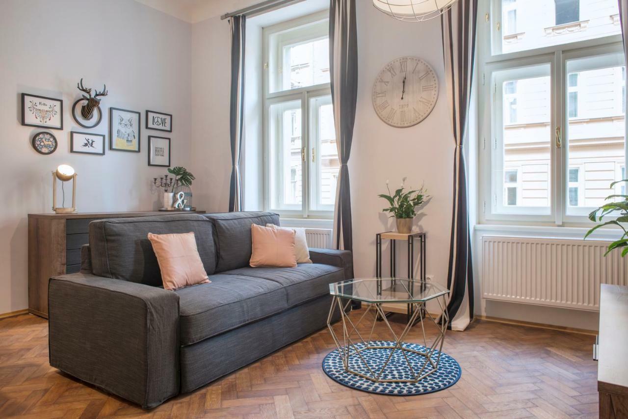 Kent Ridge Loft Apartment Prague Exterior photo